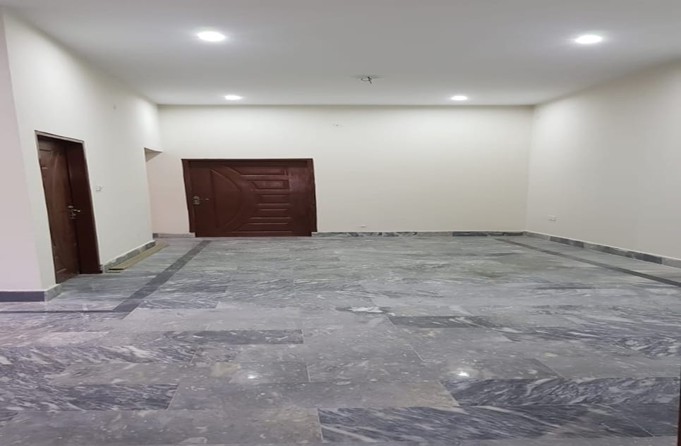 0959e0fc-1070-4db8-8b96-e32884fc3532