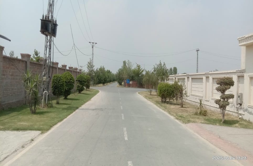 39eebfe9-dcc8-4f70-8b52-59f1278e8aa3