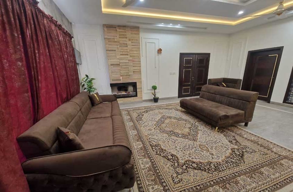 abefaecc-1ae4-42f3-9174-6bb9eca136de