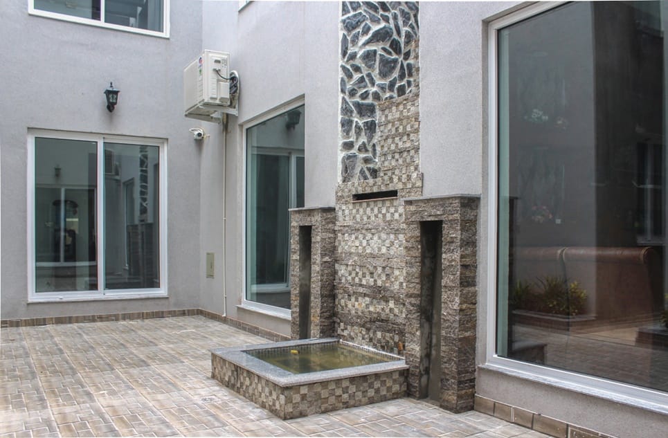 d799be0a-925e-49a0-8273-1d264680168e