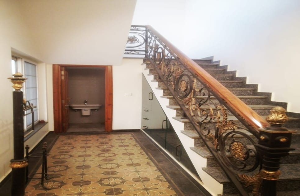 05f9eef3-9f65-4358-92bb-676e635c34d4