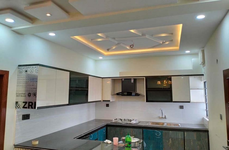 08be894e-785f-4d94-8f9e-eaf0e8fdb3f1