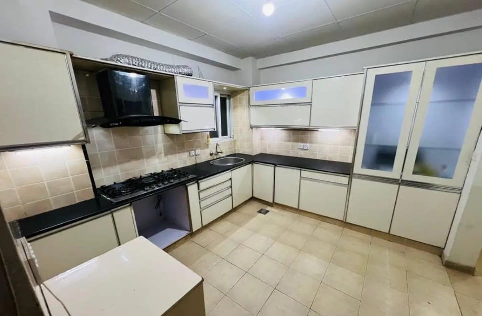 1441090b-5e90-40b0-a201-a523d9a18ddd