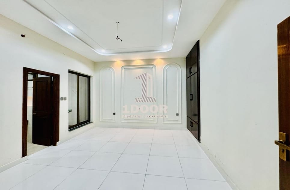 3e5b1060-d383-4a06-ac81-999155a12742