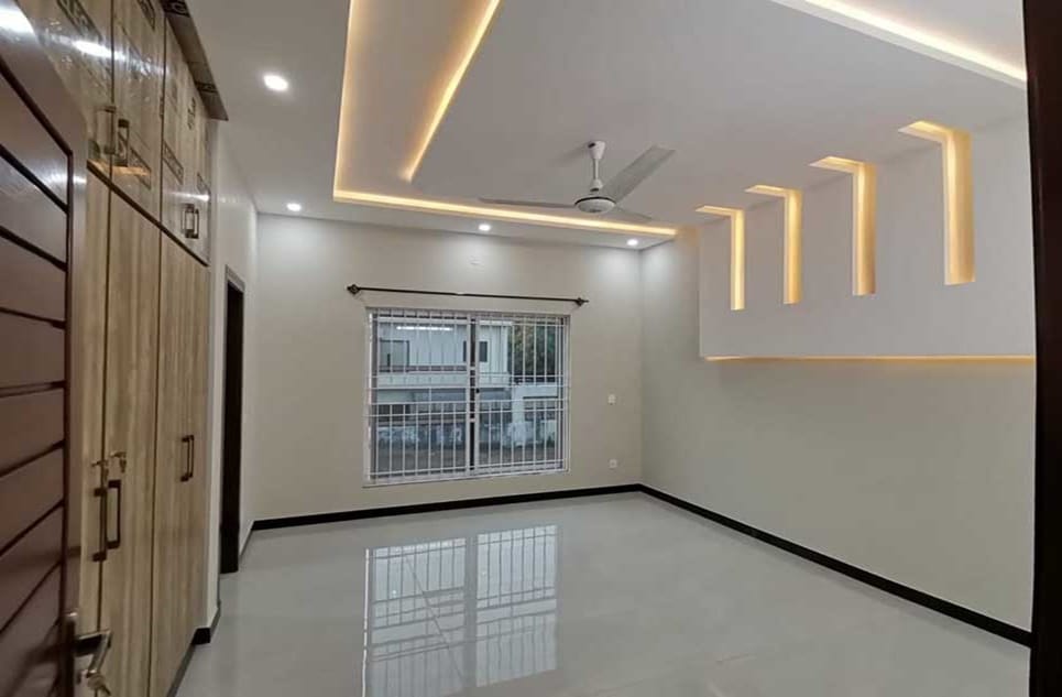 4e29e4b5-8117-4c8d-b736-27b4f86552b2