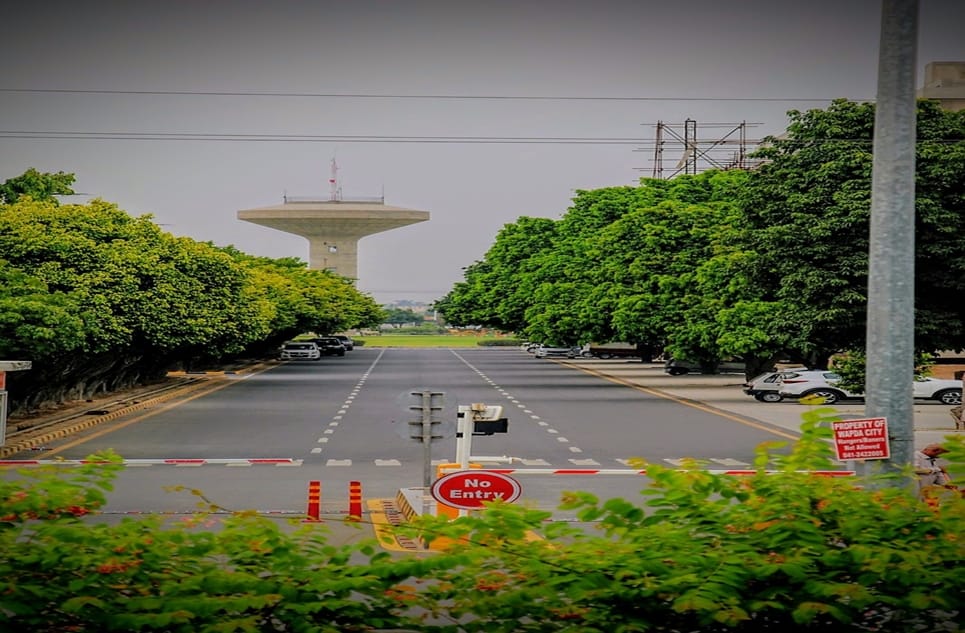 5a204d02-84a2-4b1c-8209-3408842e37a5-1