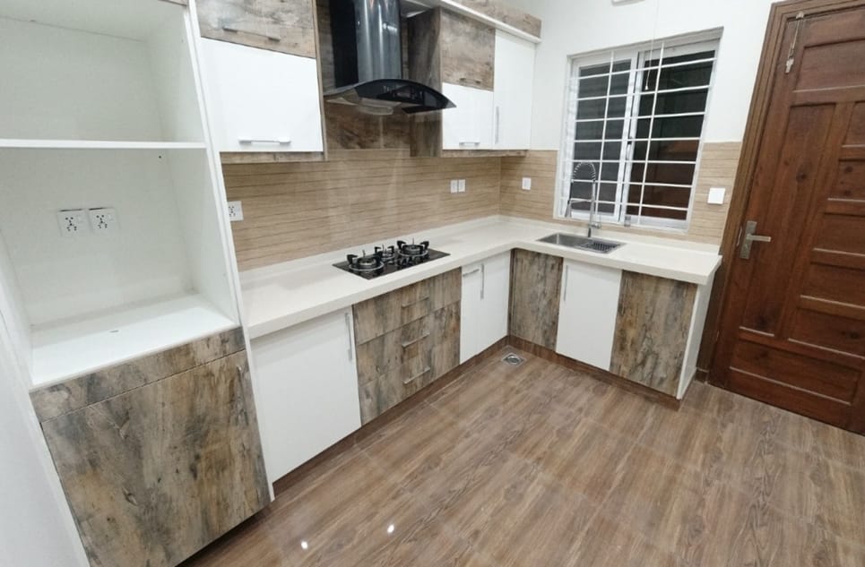 6e5d2007-e399-42f8-bf21-f06591dc64d6