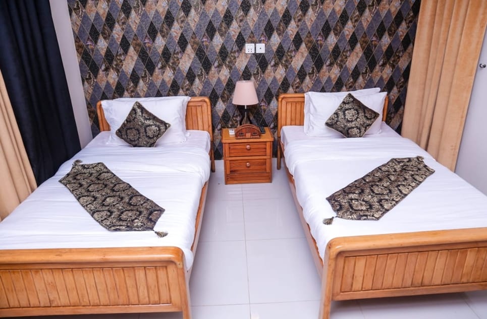 70f92afa-691d-4fae-a6e9-edb687d35d81