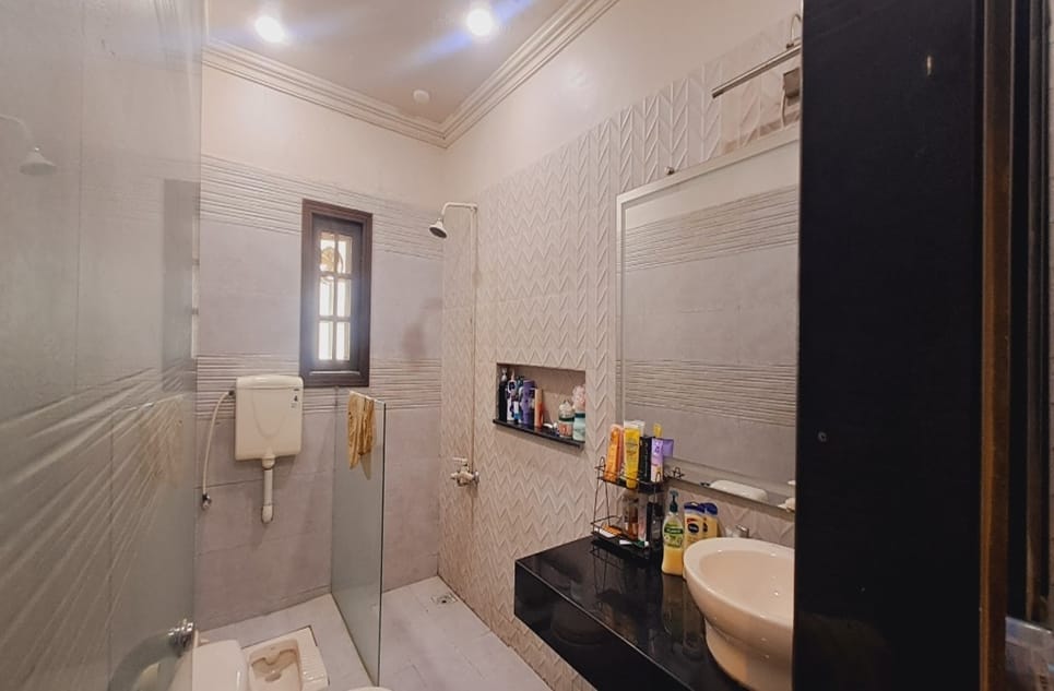 71d77e0b-d490-4404-b6aa-8e5379e61ffa