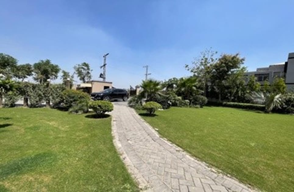 77d16f0c-91d9-4b9e-b001-8ddc0948a1f3-1