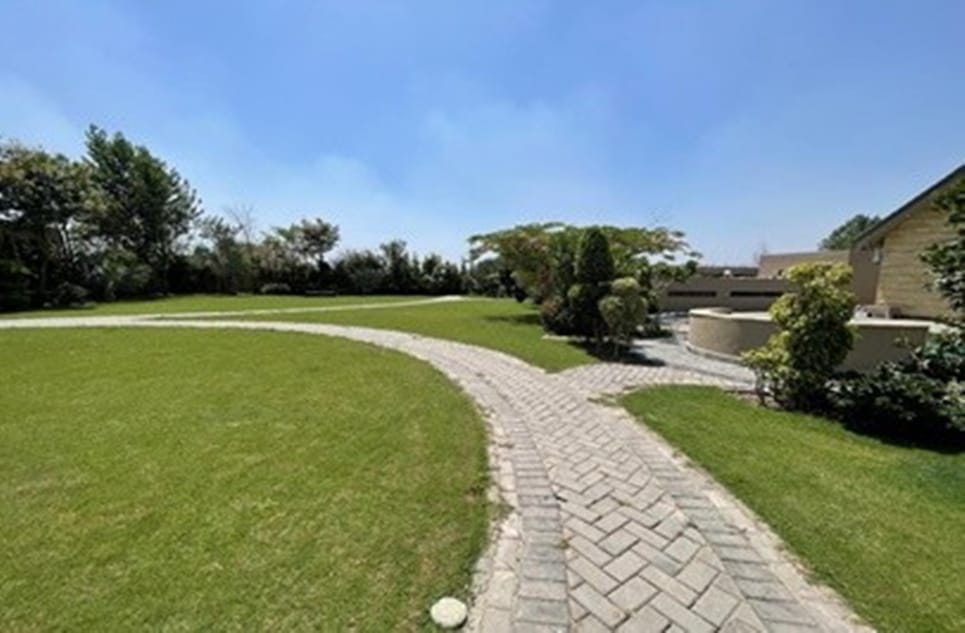 99a702f1-27e4-4ad4-84ca-657bc276c49d-2