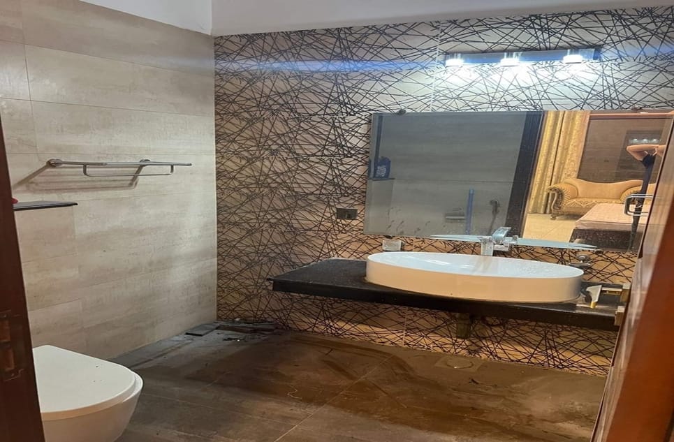 af925bed-ff3b-42f8-a78f-96a34c05d509