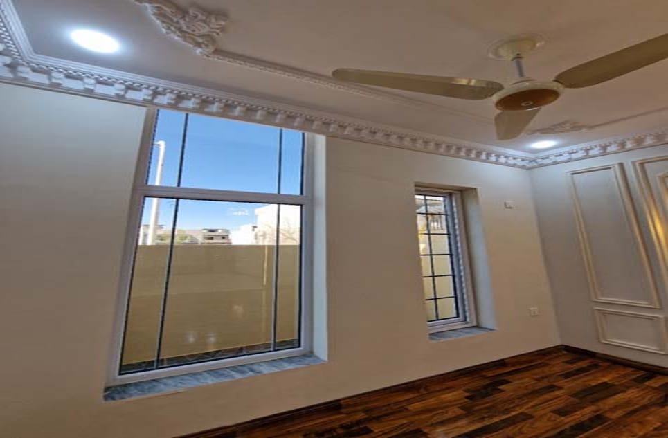 ee81006e-4ebb-4bce-8699-4e70bb642a82