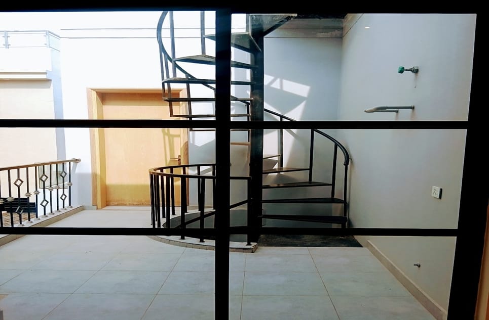 ef7a3139-6c99-49a1-ac07-8ec6c2333d93-1