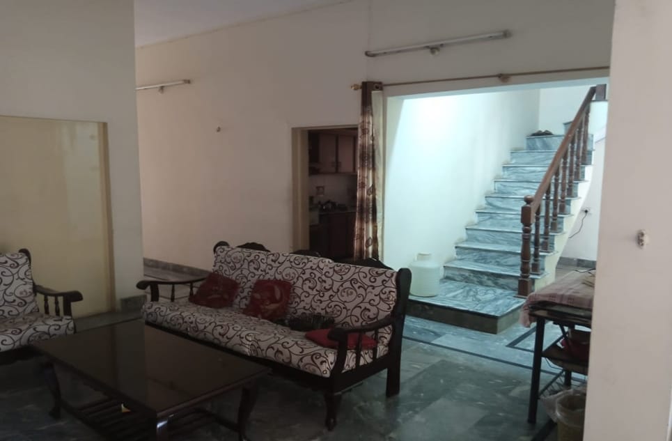 f06f571a-3316-4d6c-abfe-3e665997910c