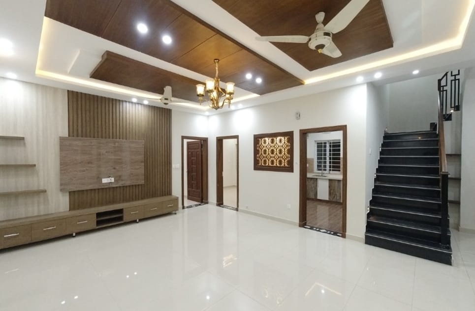 ffa05089-e7f6-40a0-b595-1771be2b8ea5