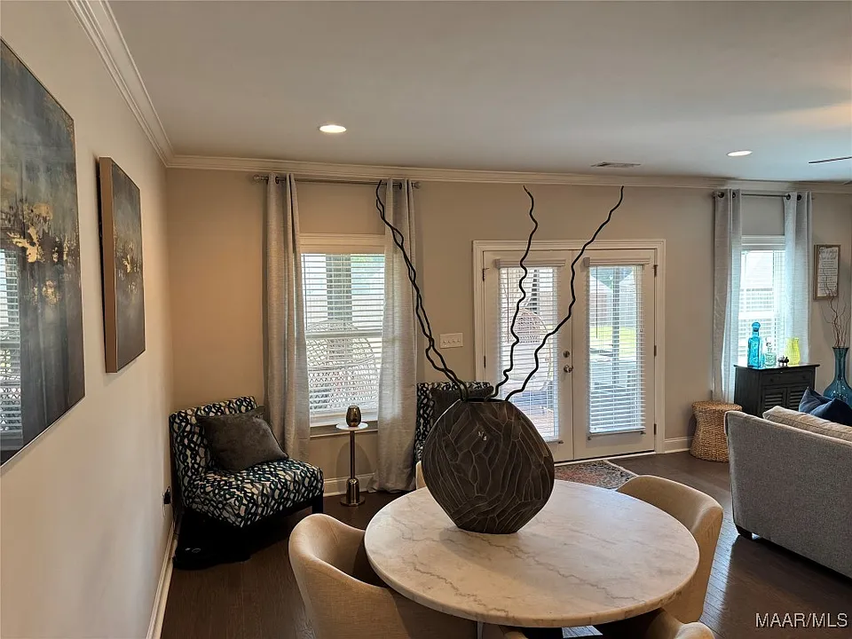 02753f1f814dfcc4ae759f39e113fc0e-cc_ft_960