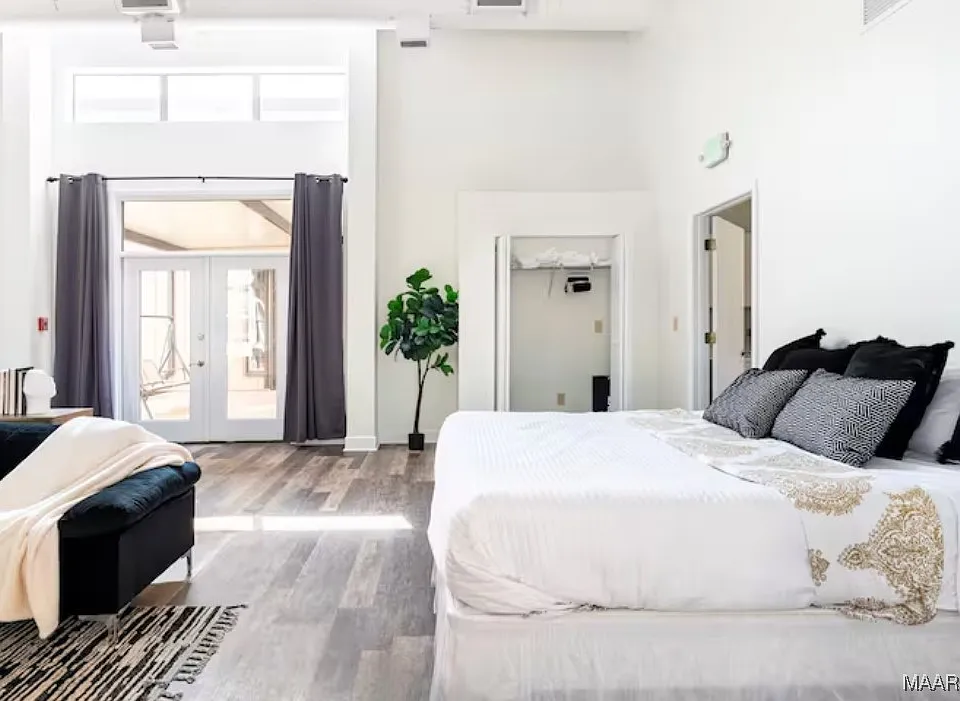 0ec751d4a9fc18fca868605d6045f6da-cc_ft_960