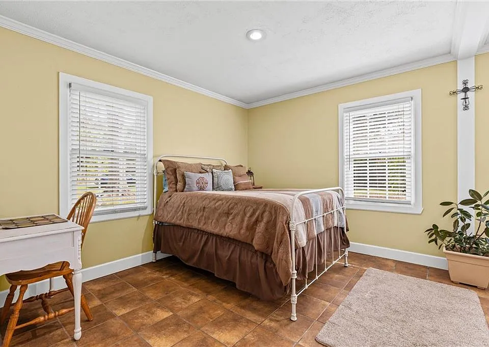 10580-Park-Ave-W-Grand-Bay-AL-13