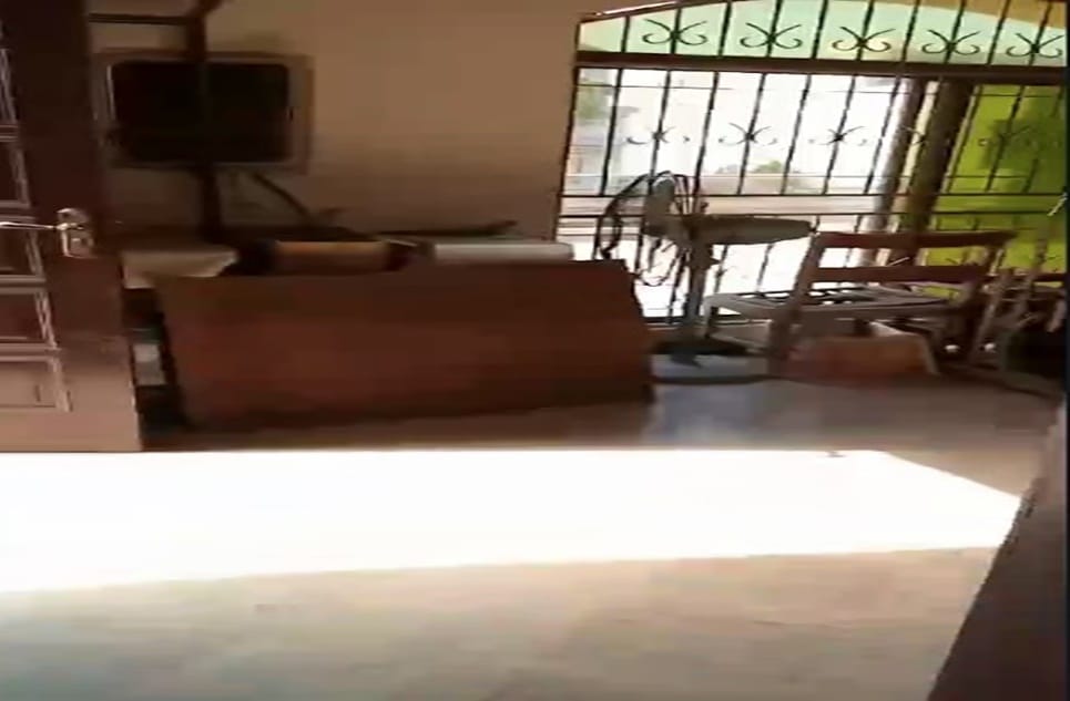 160f8180-fd28-4323-b63a-c0152680f627