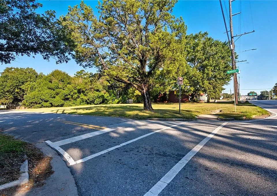 1758-Dauphin-Island-Pkwy-3-Mobile-AL-4