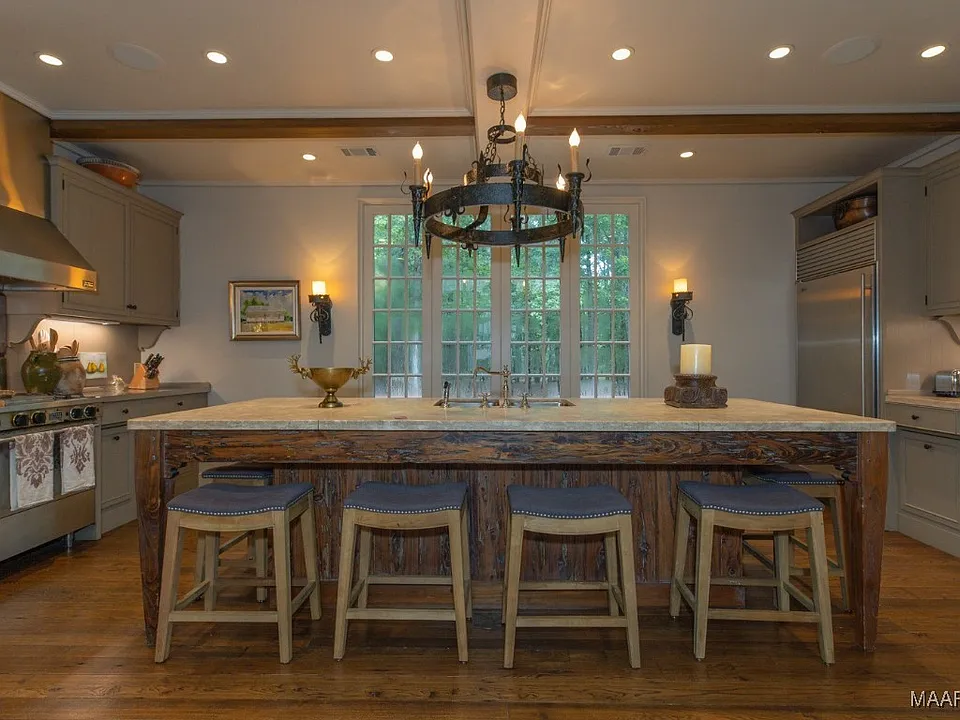 217c36c41ec6c3bb610d3d1bc99d9be5-cc_ft_960