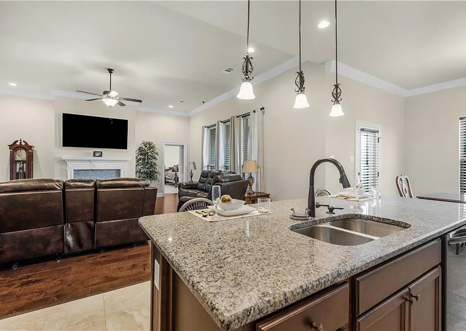 22475-Putter-Ln-Foley-AL-5