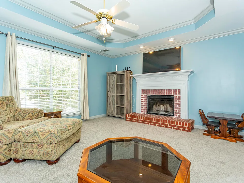 240-Greenfield-Ln-alabaster-AL-9