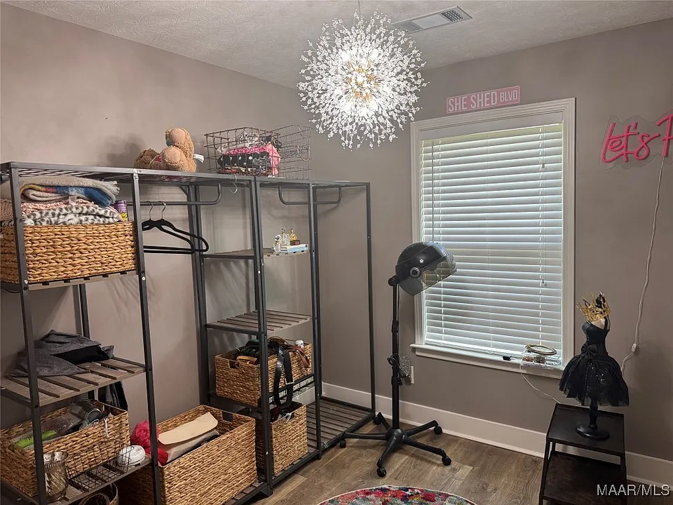 27cbafc94674a592fc55c7833fda0b10-cc_ft_960