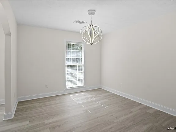 282aef3ff1d557f57d44a80842a9e484-cc_ft_576