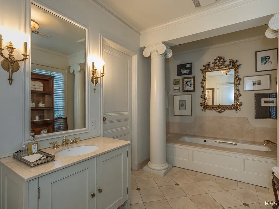 292bebd82da619430aec98485b73c794-cc_ft_960