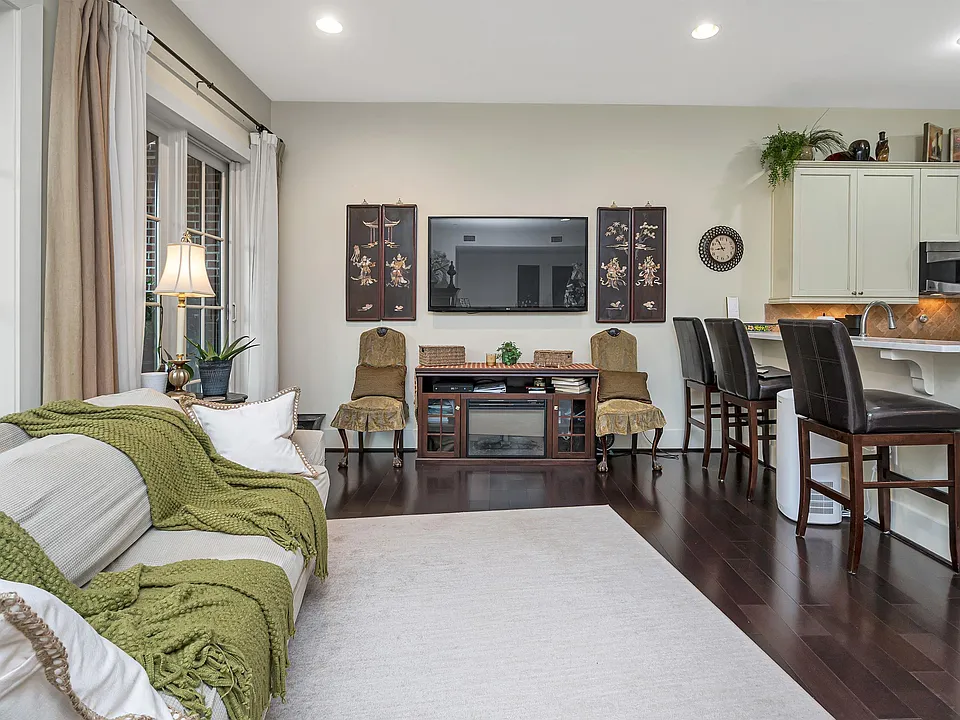 300-Hallman-Hl-E-APT-206-homewood-AL-3