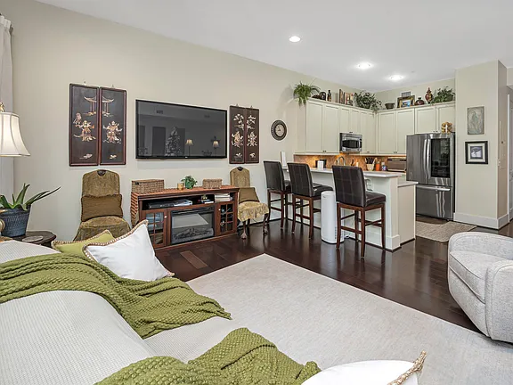 300-Hallman-Hl-E-APT-206-homewood-AL-4