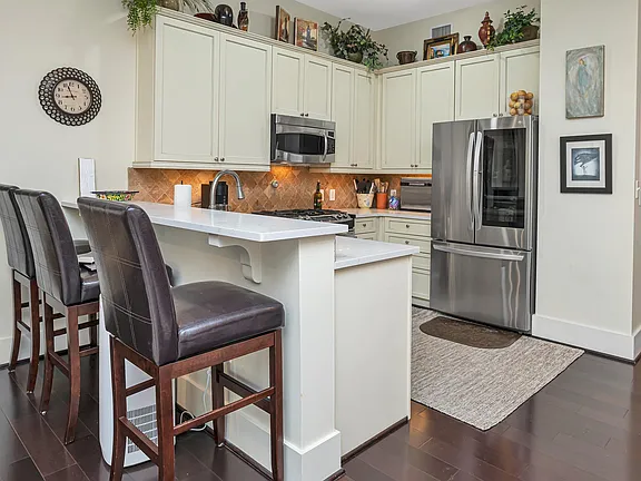 300-Hallman-Hl-E-APT-206-homewood-AL-7