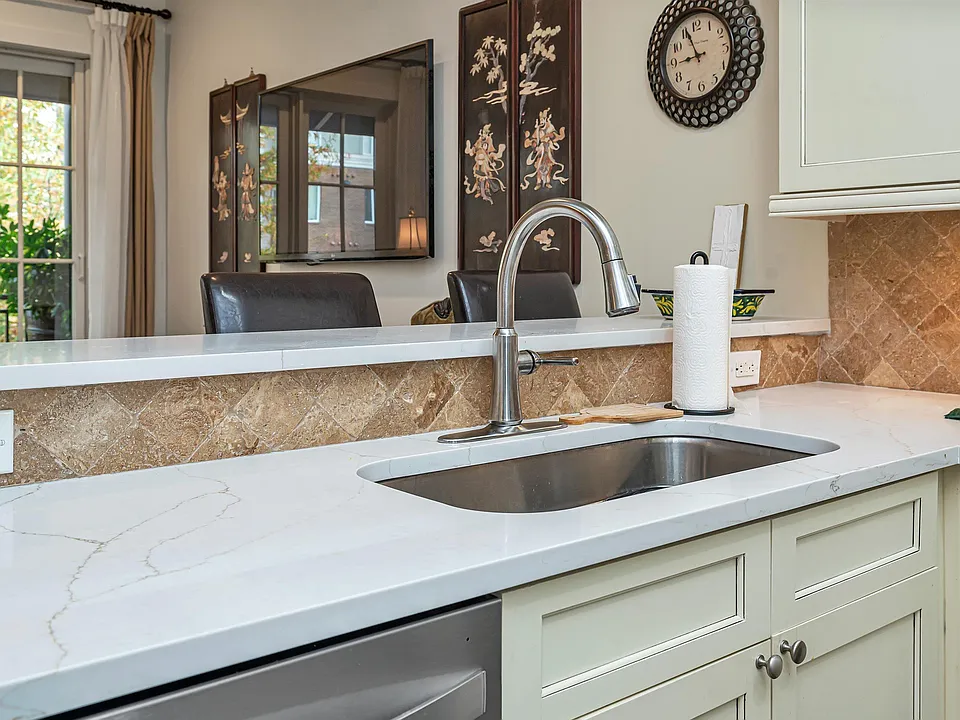 300-Hallman-Hl-E-APT-206-homewood-AL-8