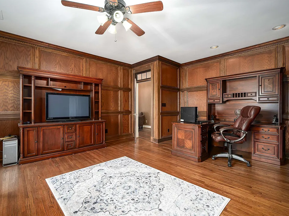 306d0a414e27bdcbb71214f672ab5bba-cc_ft_960