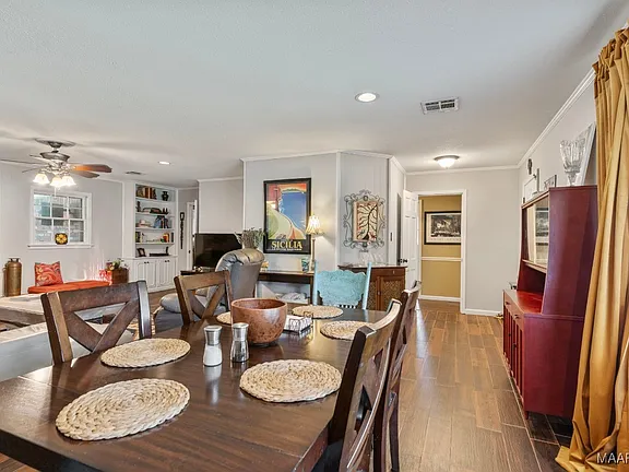 31a1869313da56bd03303cc2fb2a8b41-cc_ft_576