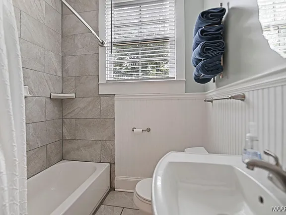 31bdbae395fa11f2602ea5ef8be7631d-cc_ft_576