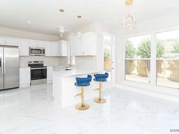 3394c2278464ffd62666edb3f3fe9dbd-cc_ft_576