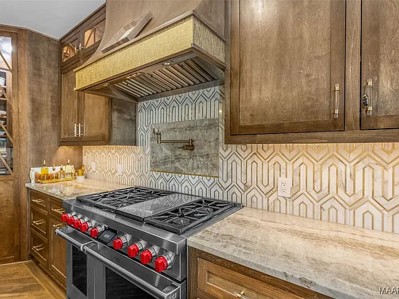 45142f1360623592bc5f85a25bda46cd-cc_ft_576