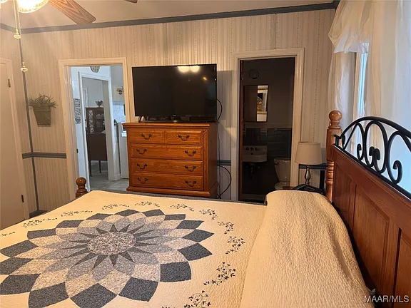 48ca18aa6a8104f2614246e3f30cce4a-cc_ft_576