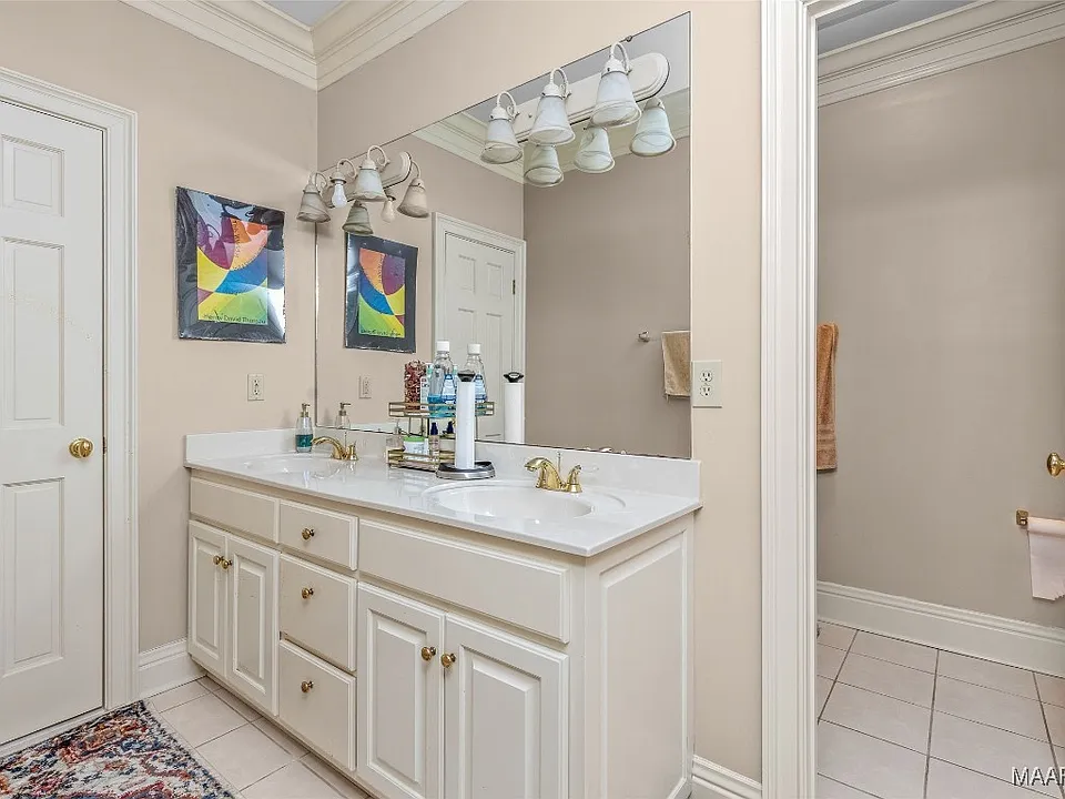 4a9ea9d1c312776bb14c4540b84e65dc-cc_ft_960