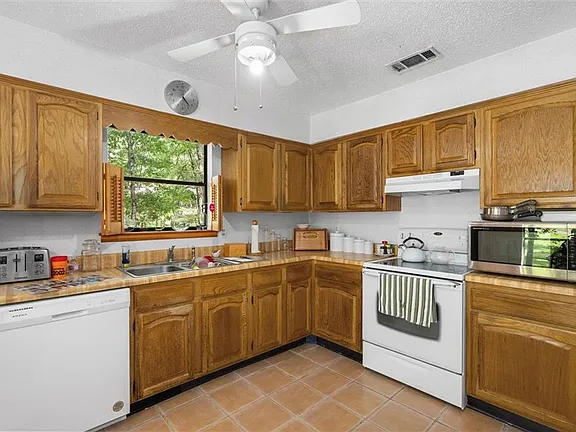 5451-Cross-Creek-Dr-Mobile-AL-6