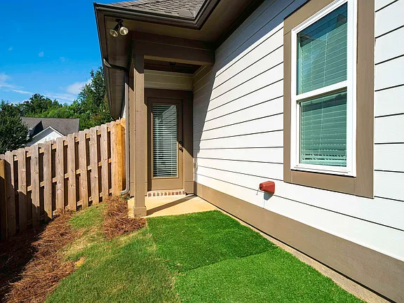 5dd777f218559a2552f5fb6f7c63f75a-cc_ft_576