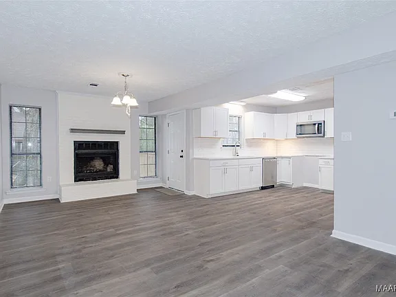 5f62bc71a56bd70c09a9ff2c3c9d6a0b-cc_ft_576