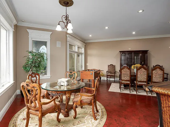 606095c5a01cd7379635b29973685ab9-cc_ft_576