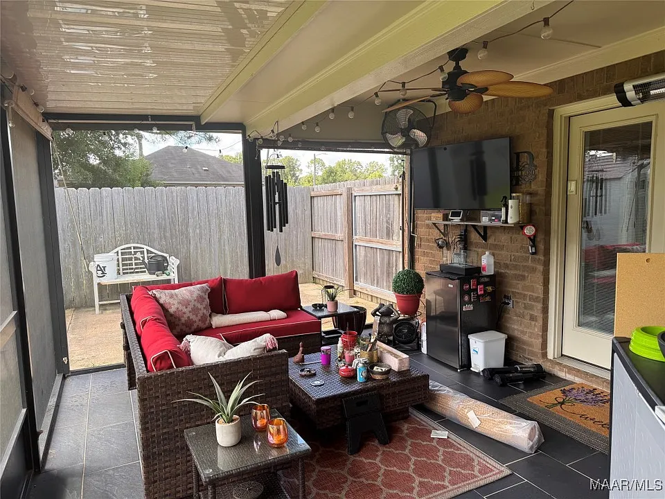 61e8ca0713b509441799c050cb951b5d-cc_ft_960