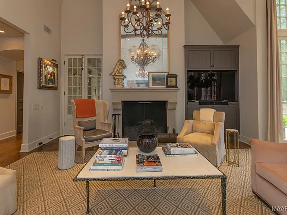 64ae5b76f155b95dc69960d628324483-cc_ft_576