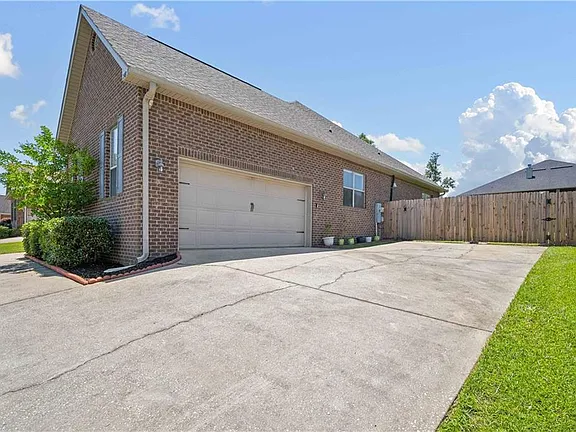 7303-Saybrook-Blvd-Mobile-AL-23