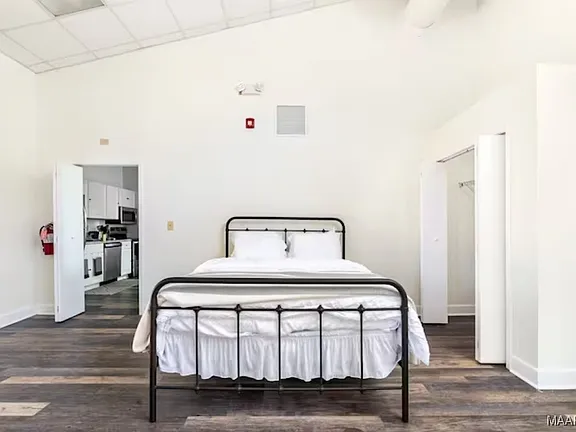 75c126e762740f901b919ebc8bfaffa5-cc_ft_576